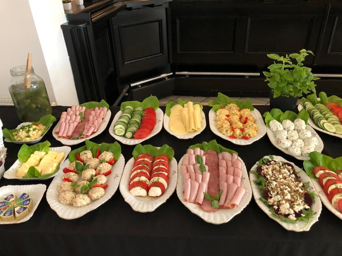 Great Polonia Ustka住宿加早餐旅馆 外观 照片