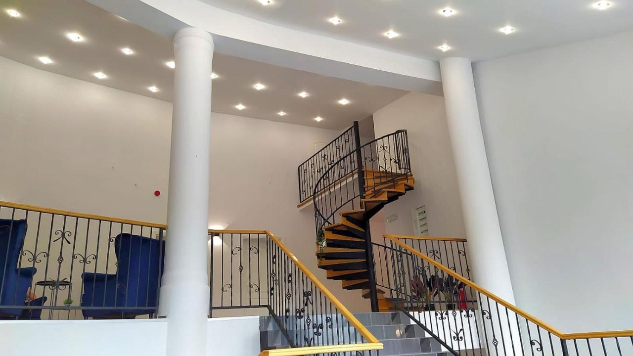 Great Polonia Ustka住宿加早餐旅馆 外观 照片