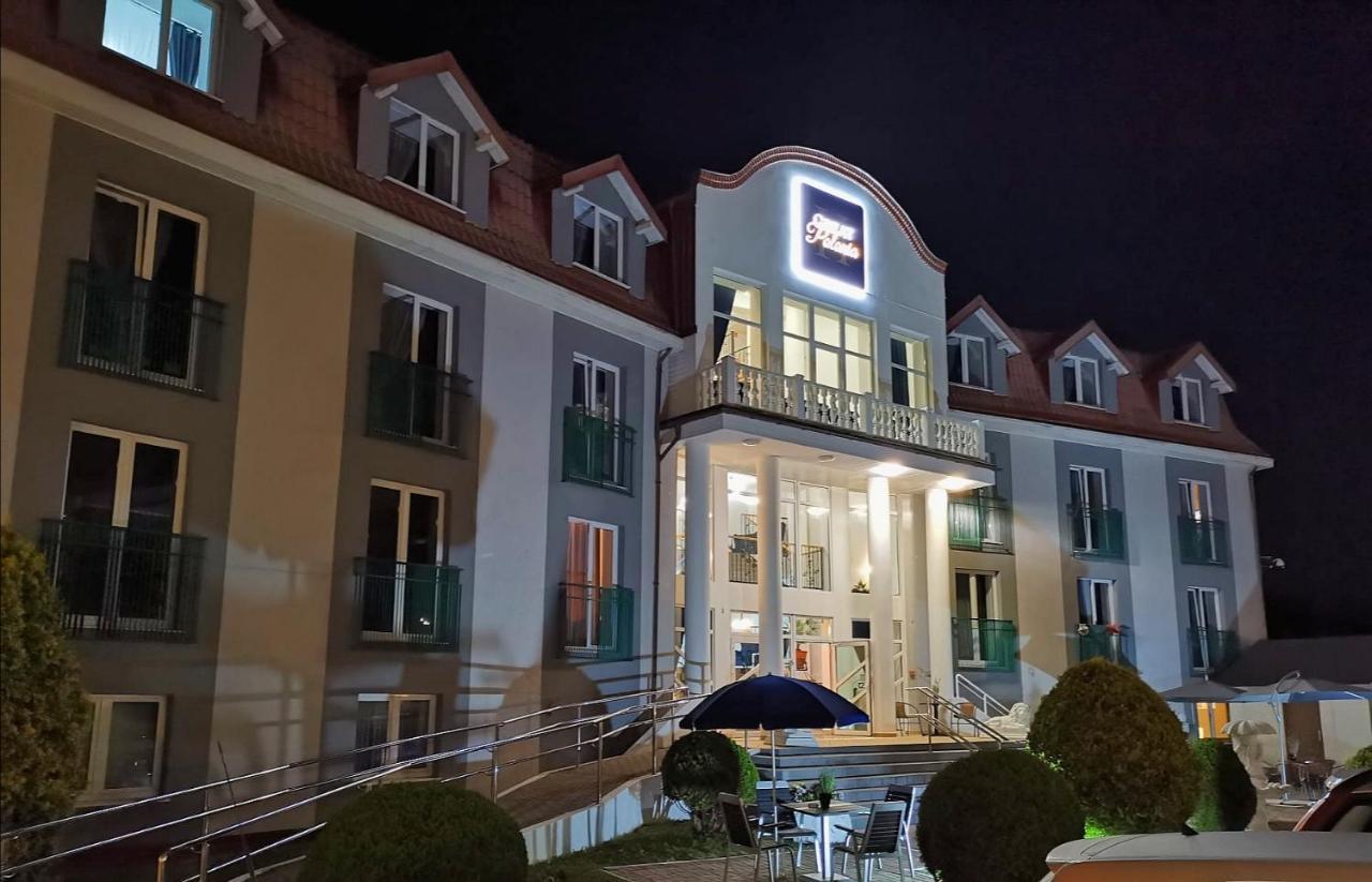 Great Polonia Ustka住宿加早餐旅馆 外观 照片