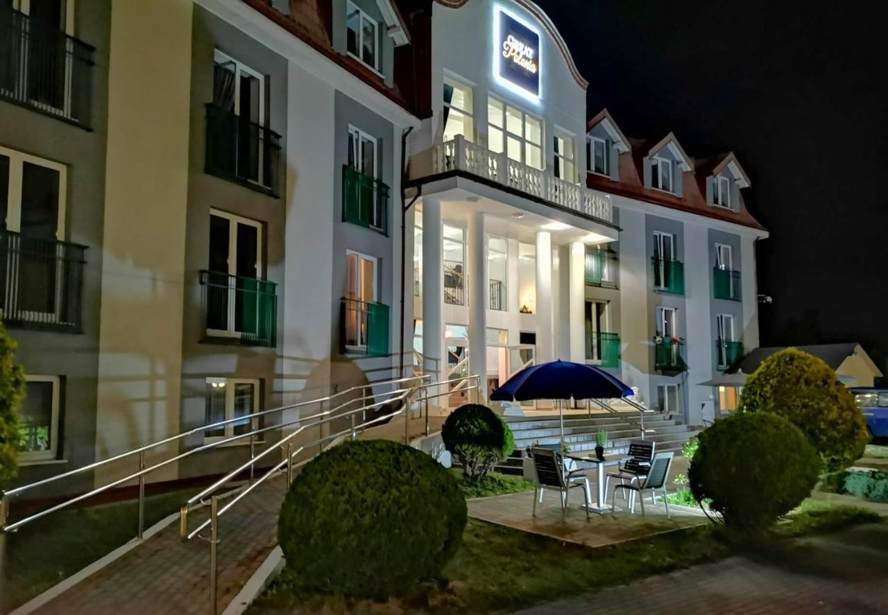 Great Polonia Ustka住宿加早餐旅馆 外观 照片